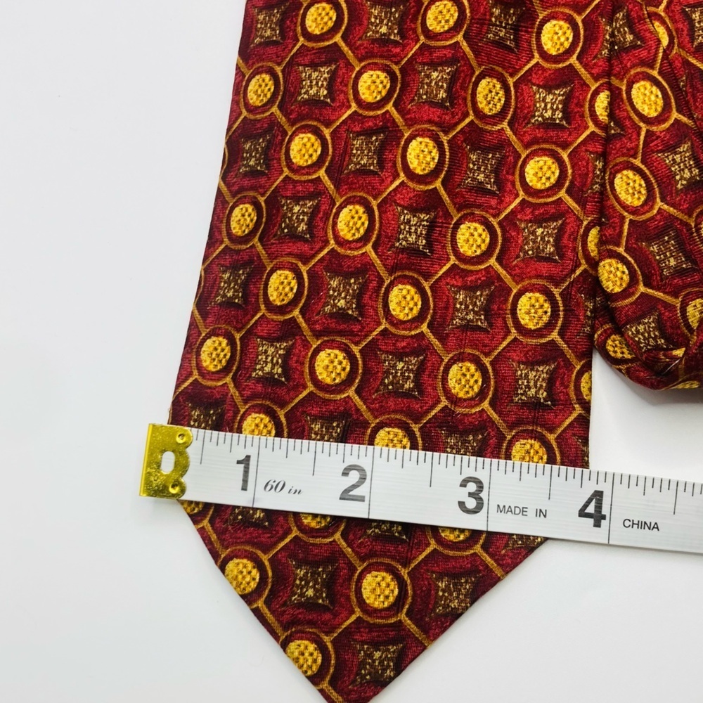 Ermenegildo Zegna silk geometric print vintage tie in red and gold. - Picture 6 of 6
